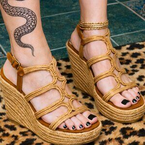 Chinese Laundry Milla Braid Wedge Shoe Women's size‎ 9.5